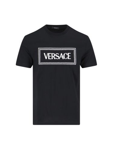 Crewneck T-shirt With Contrasting Logo Lettering Print In Cotton Man - Versace - Modalova