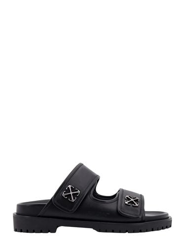 Off-White Arrow Plaque Flat Sandals - Off-White - Modalova