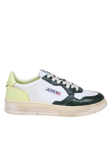 Sneakers In Super Vintage Leather - Autry - Modalova