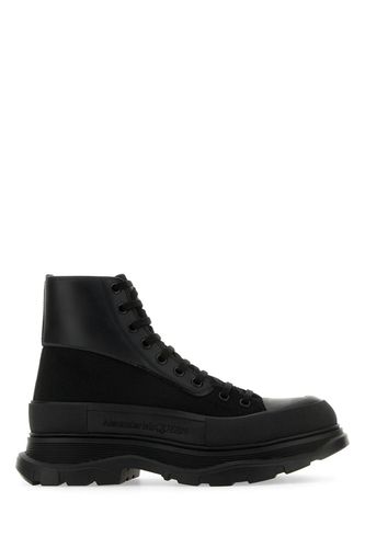 Black Canvas And Leather Boxer Ankle Boots - Alexander McQueen - Modalova