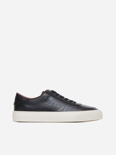 Monclub Leather Low-top Sneakers - Moncler - Modalova