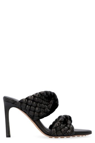 Bv Curve Leather Mules - Bottega Veneta - Modalova