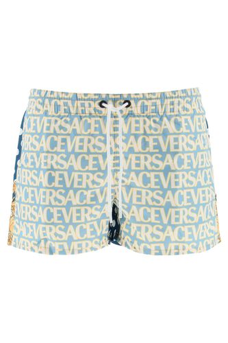Versace Printed Swim Shorts - Versace - Modalova