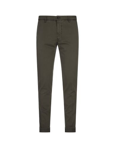 Olive Slim Fit Chino Trousers - Incotex - Modalova