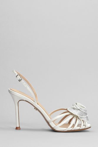 Rose 95 Sandals In Satin - Lola Cruz - Modalova