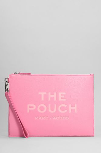 Clutch With Engraved Logo In Hammered Leather - Marc Jacobs - Modalova