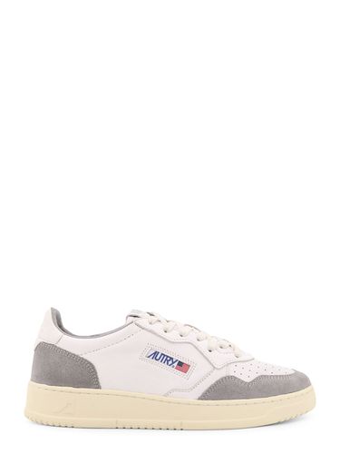 Autry Medalist Low Sneakers - Autry - Modalova