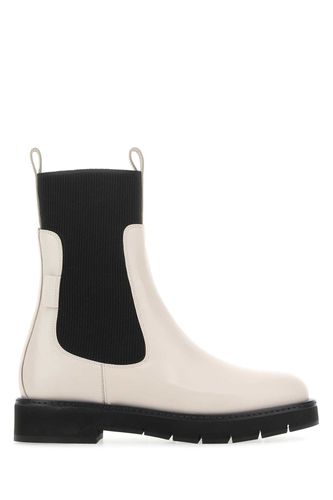Ivory Leather Rook Ankle Boots - Ferragamo - Modalova