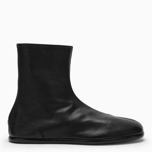 Tabi Flat Ankle Boots - Maison Margiela - Modalova
