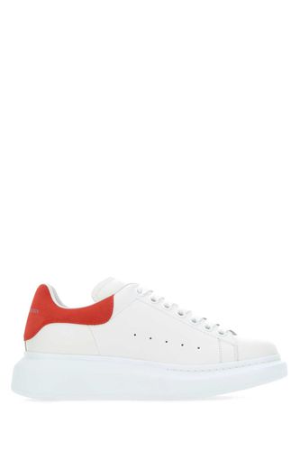 White Leather Sneakers With Red Suede Heel - Alexander McQueen - Modalova