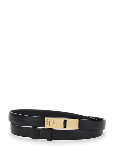 Belt With Gancini Detail On The Buckle In Leather Woman - Ferragamo - Modalova