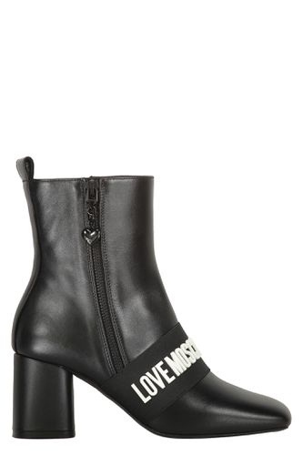 Love Moschino Boots With Logo - Love Moschino - Modalova