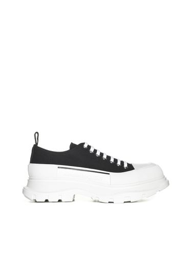 Tread Slick Sneakers - Alexander McQueen - Modalova