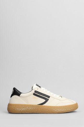 Puraai Sneakers In Beige Suede - Puraai - Modalova