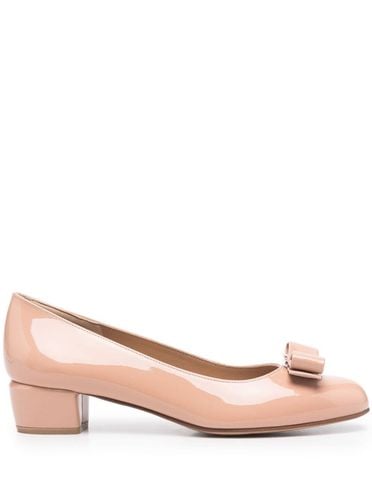 Pink Viva Patent Finish Ballet Flats With Logo Placque In Leather Woman - Ferragamo - Modalova