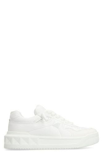 Garavani- One Stud Xl Low-top Sneakers - Valentino - Modalova