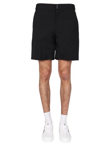 Givenchy Logo Plaque Bermuda Shorts - Givenchy - Modalova