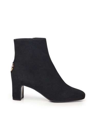 Ankle Boots With Dg Logo Plaque On The Back In Suede Woman - Dolce & Gabbana - Modalova