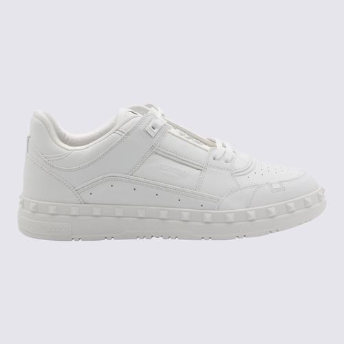 Valentino Garavani White Sneakers - Valentino Garavani - Modalova