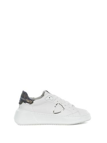 Sneaker Tres Temple Low White Women With Contrasting Heel - Philippe Model - Modalova