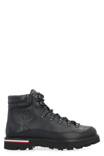 Moncler Paka Hiking Boots - Moncler - Modalova