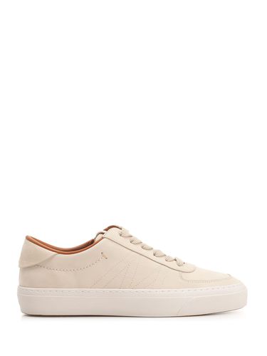 Monclub Low Sneakers In Leather - Moncler - Modalova