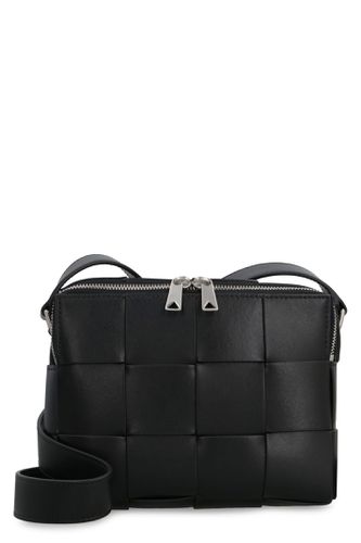 Cassette Leather Camera Bag - Bottega Veneta - Modalova