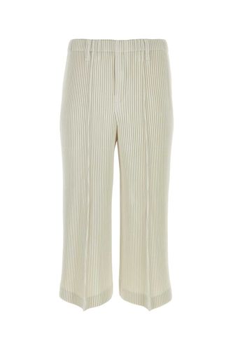 Ivory Polyester Bermuda Shorts - Homme Plissé Issey Miyake - Modalova