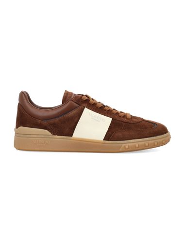 Upville Low Top Sneakers - Valentino Garavani - Modalova