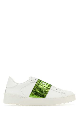 White Leather Rockstud Untitled Sneakers With Grass Green Band - Valentino Garavani - Modalova