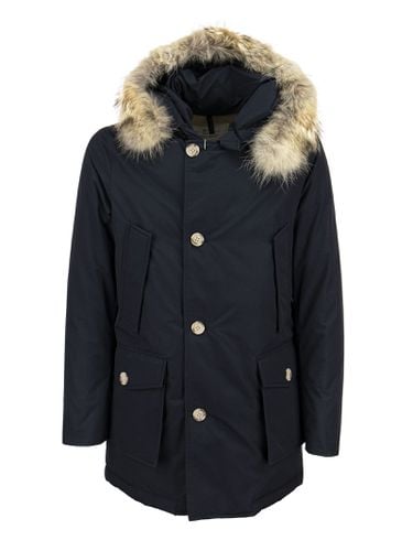 Artic Df Parka With Coyote Fur - Woolrich - Modalova