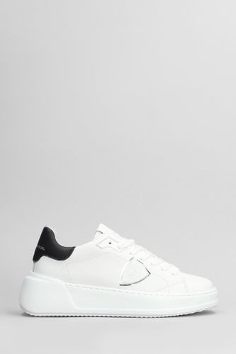 Tres Temple Low Sneakers In Leather - Philippe Model - Modalova