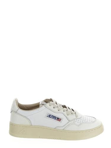 Autry Medalist Low Sneakers - Autry - Modalova