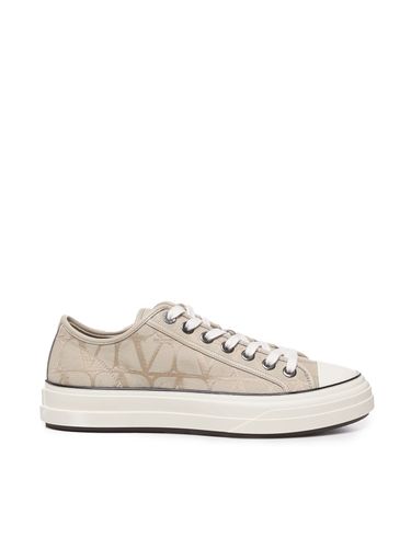 Totaloop Low-top Sneakers - Valentino Garavani - Modalova