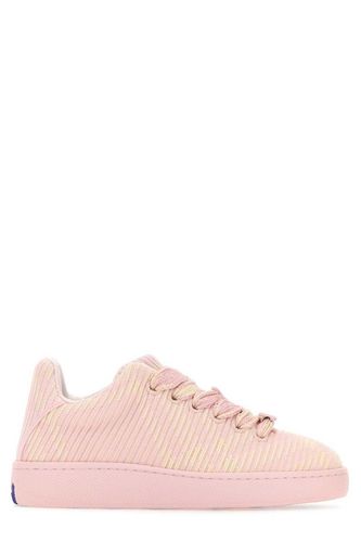 Box Checked Low-top Sneakers - Burberry - Modalova