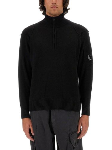 C. P. Company Lens-detailed Half Zipped Jumper - C.P. Company - Modalova