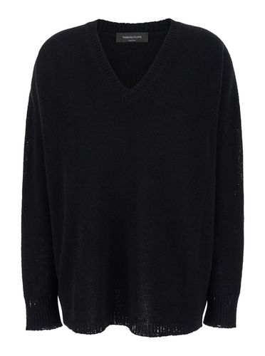 Oversized Pullover With V Neck In Cashmere Woman - Fabiana Filippi - Modalova