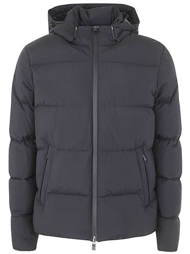 Laminar Short Down Jacket In Gore-tex Infinium Windstopper - Herno - Modalova