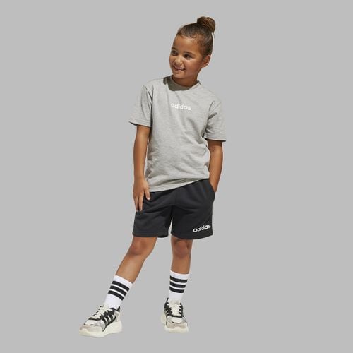 Completo 2 Pezzi T-shirt E Shorts Taglie 4/5 anni - 102/108 cm - adidas sportswear - Modalova