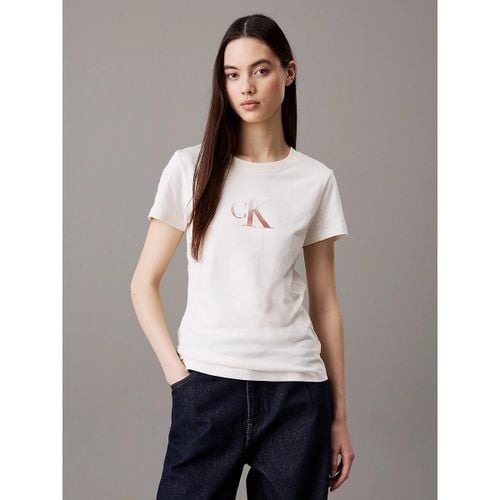 T-shirt sciancrata a maniche corte con logo CK - CALVIN KLEIN JEANS - Modalova