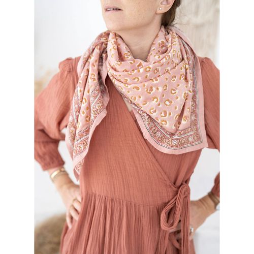 Grande Foulard Cotone Stampato Bengal Blush - bindi atelier - Modalova