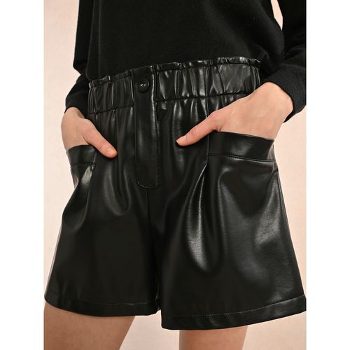 Shorts in similpelle - MOLLY BRACKEN - Modalova