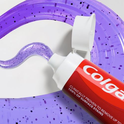 Max White Purple Reveal pasta de dientes refrescante 3x75 ml - Colgate - Modalova