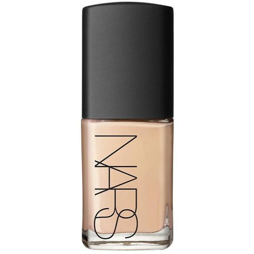 Sheer Glow Foundation maquillaje hidratante tono Deauville 30 ml - Nars - Modalova