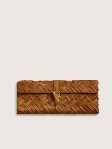 Zaria Woven Clutch - Braun - JW PEI - Modalova