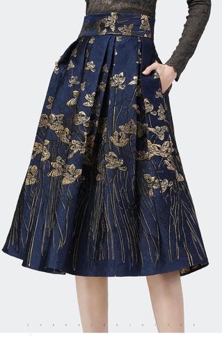 Golden Floral Embroidery Skirt - musthaveskirts - Modalova