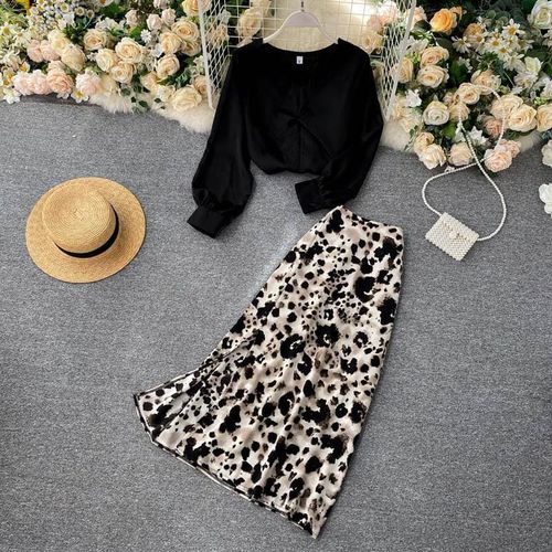 Fashionable Elegant Top & Leopard Skirt - musthaveskirts - Modalova