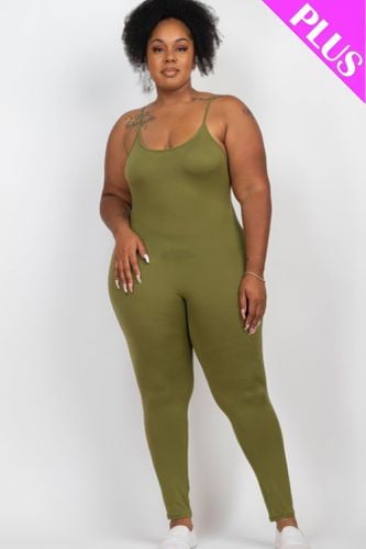 Plus Size Solid Bodycon Cami Jumpsuit - KandyKouture - Modalova