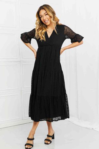 P & Rose Lovely Lace Full Size Tiered Dress - Trendsi - Modalova