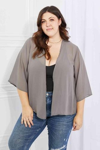 Melody Just Breathe Full Size Chiffon Kimono in Grey - Trendsi - Modalova